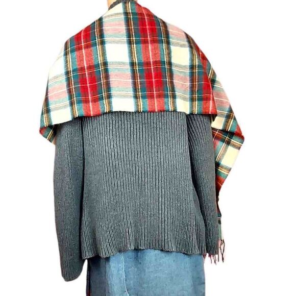 SOFTER THAN CASMEREplaid winter scarf - Picture 2 of 3